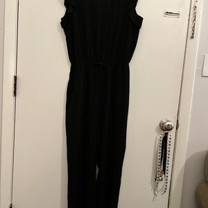 Ci Sono Elegant Black Jumpsuit with Ruffle Detail